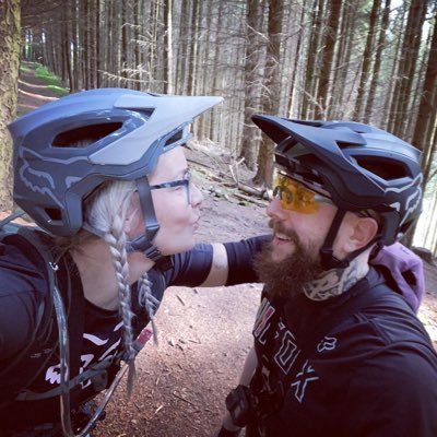 Wifey of Weazy 👱🏻‍♀️💕🧑🏻| Mum of 2 👨‍👩‍👧‍👦 | NHS AP Graduate 👩🏼‍🎓🏥 | MTB life 🚴🏻‍♀️| Yorkshire Girl 🫖 | weight training 🏋🏼‍♀️