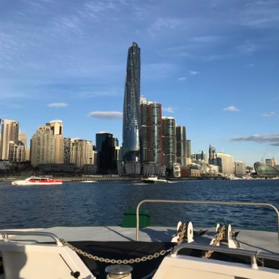 rivsbandara's profile picture.