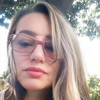 SIMPLESMENTE MULHER,ABSOLUTAMENTE  FEMININA...........