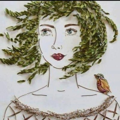 malxerab__'s profile picture. Bilmenin kahkahası var, emin olmanın müztehzi bir tebessümü..