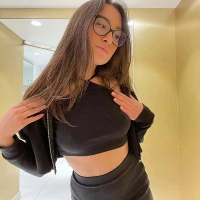 ⭐ ℕ𝔼𝕌𝔼𝕊 𝕂𝕆ℕ𝕋𝕆 ⭐
❇ Einzel | 23
❇ Ich bin verrücktes Mädchen 😍
❇ Kontaktiere mich hier