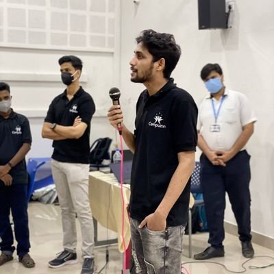 Machine Learning Engineer https://t.co/w7Dv50wAbQ | Loves writing stuff in GO | @flutterkerala team | Svelte will win the framework war | Forca Barca