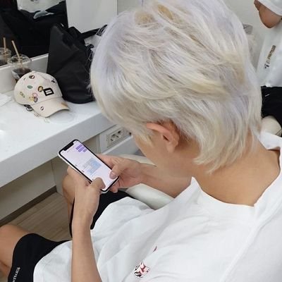 yeolmahk's profile picture. 𝘞𝘩𝘪𝘵𝘦 𝘴𝘬𝘺-