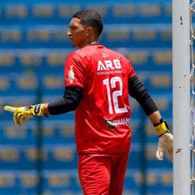 “SE VOCÊ CHEGAR MAIS PERTO, EU VOU BEIJAR SUA BOCA” kkkkkkk😅