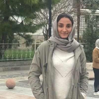 از مرگ نترسید
از این بترسید که وقتی زنده اید
چیزی درون شما بمیرد به نام انسانیت