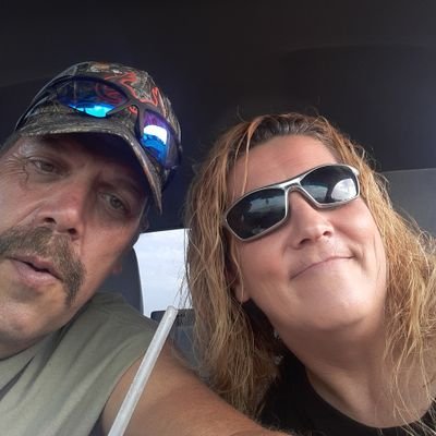 Hello everyone  my name mike 51yrs old my lovely girlfriend Amy is  44yrs and  we are looking for  bisexuality  female  we like to  drink few beers 4x4 4wheels