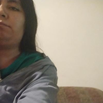 Me gusta la musica cantar el arte y me encanta tener muchas advedturas con mis amigos