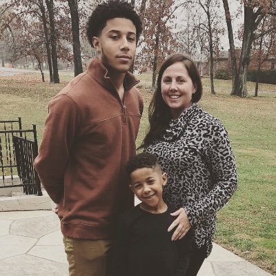 TiffanyWill9333's profile picture. Mother 👦🏽👨🏽‍🦱 Teacher 📚 Sports Lover 🏀 ⚾️  🏈 and Believer 🙏  
Never let the light shining on you outshine the light within you!