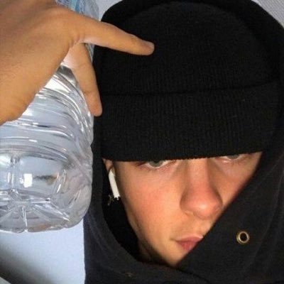 nondorm0's profile picture. sono incazzato di professione