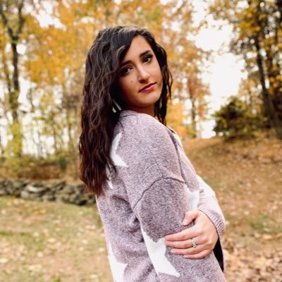 BasilJhonna's profile picture. 24 • WKU ‘19 | ECHS Teacher