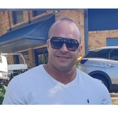 AndrewBonisoli's profile picture. Living the Dream