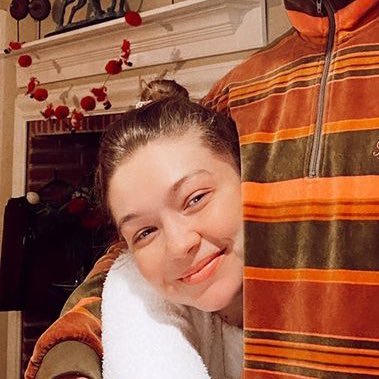 khrthm's profile picture. ¡happy bella!