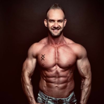 International Online Personal Trainer                               Fuelled By USN - https://t.co/pkRyu7beqQ