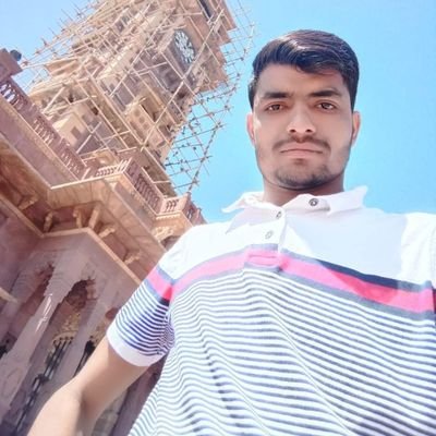 rammurtigodara3's profile picture. गरीब,सतगुरु कूँ क्या दीजिये तन,मन,धन,अरु शीश।🙇‍♂️🙇‍♂️
पिण्ड प्राण कुर्बान कर जिन भक्ति दई बख्शीश।🤲🤲