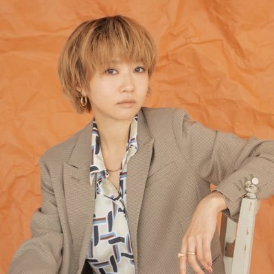 Yahoo!オークション -「lucy」(CD) の落札相場・落札価格