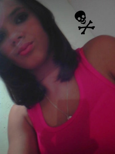 Nickname: Cacau. 
Msn: cacaumenegheli@hotmail.com / tassiaduarte43@hotmail.com