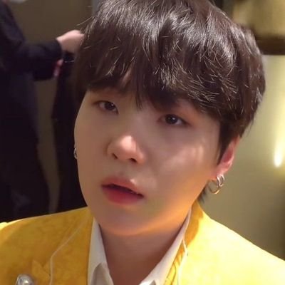 Amo mucho a Min Yoongi, eso es todo lo que necesitas saber de mi
❤️
윤민.