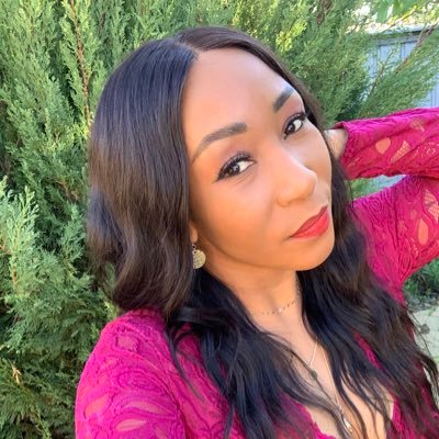 Sis_waseThekwin's profile picture. 📿🔮 woo woo ambivert 💅🏾🍷nice life enthusiast