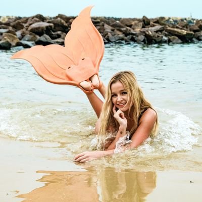 1tropicalvibes's profile picture. 𝑯𝒊𝒈𝒉 𝑻𝒊𝒅𝒆𝒔 𝒂𝒏𝒅 𝑮𝒐𝒐𝒅 𝑽𝒊𝒃𝒆𝒔