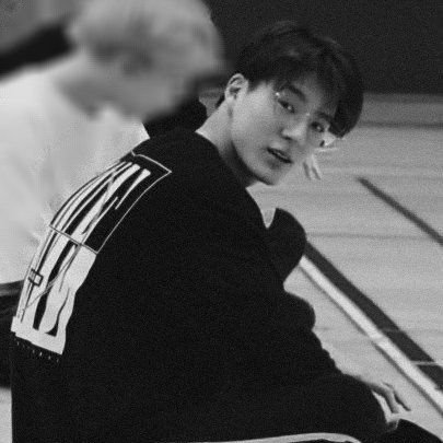 ชอบเราก็ สู้ๆนะครับกันดั้มเป็นกำลังใจให้นะครับ |-ᴛᴡɪɴ- @Gxnta_g55 -|