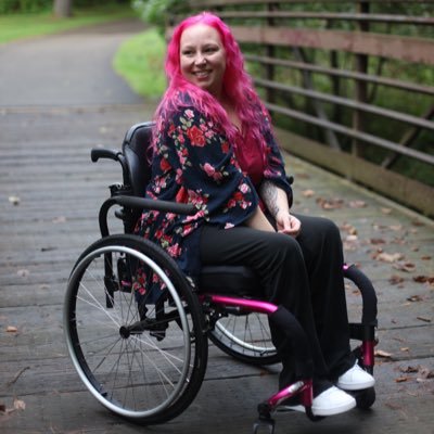 bribabe16_'s profile picture. 🎃Student.Tutor📚🎶DanceSafe Veteran⚠️ Infrasound volunteer🎧 Full-time Nerd🤓 Dog Lover🐾  Team #WheelWithMe ♿️✨