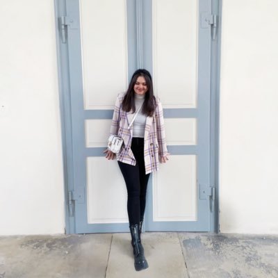 CarlaLin's profile picture. worked in event gastronomy since I was a kid. lived abroad. studied film. too many hobbies.