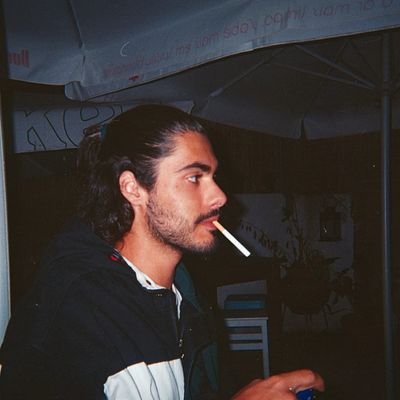 PCosta236's profile picture. Vão-se virtudes e atitudes mas não muda o sorriso.