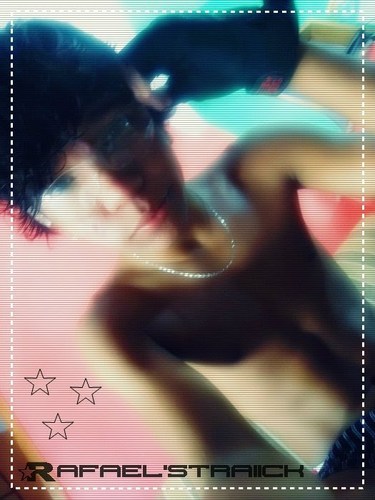 - Eu , sou Rafael'straick ... seegue ae ..