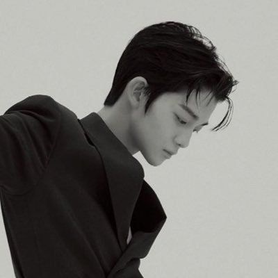 baejyloops's profile picture. for bae jinyoung