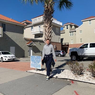 daniellebyrnee's profile picture. 