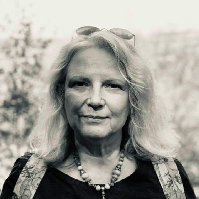 A Croydon girl originally,
Adopted by Yorkshire,
Proud of my Romany ancestry.
Parent Infant Psychotherapist
Consultant for Calderdale FH Perinatal PIR