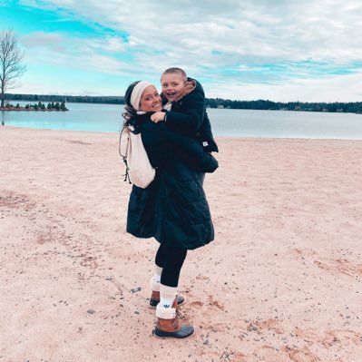 bridgeyelo's profile picture. 