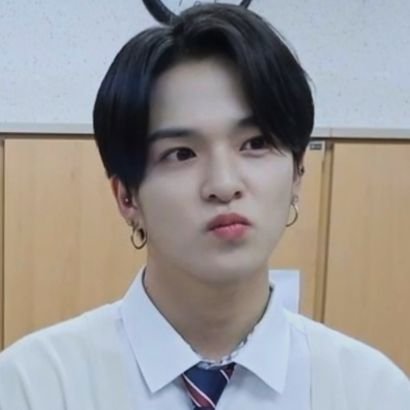 -`, ♡ ( 𝙞𝙛 𝙪 𝙘𝙖𝙣'𝙩 𝙗𝙚 𝙩𝙝𝙚 𝙗𝙚𝙨𝙩, 𝙗𝙚 𝙩𝙝𝙚 𝙬𝙤𝙧𝙨𝙩 ) ꒱ ↷🖇🥛
- Kim Junkyu | became a teume on 6 february ✨