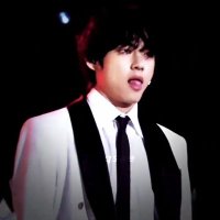 BTS (@taevfxx_) 's Twitter Profile