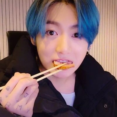 a stupid clown using this fan account 🤡