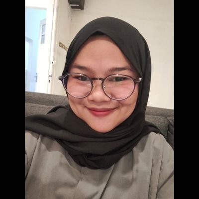 trisyeeekn's profile picture. follow Ig; trisyekn