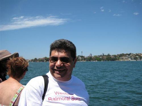 elraulmartinez's profile picture. 