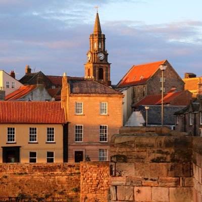 Love Berwick-upon-Tweed. #BerwickMatters Report issues via Fix My Street https://t.co/ixkmdi7COG or 0345 600 6400.