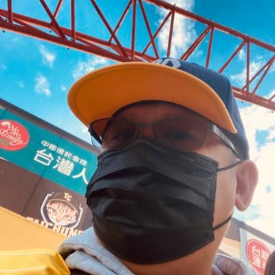 Eddie691103's profile picture. 我是時常在紅色臉書被「祖」的地獄倒霉鬼，我深深愛著台灣❤️，也是看棒球N年的老象迷⚾️