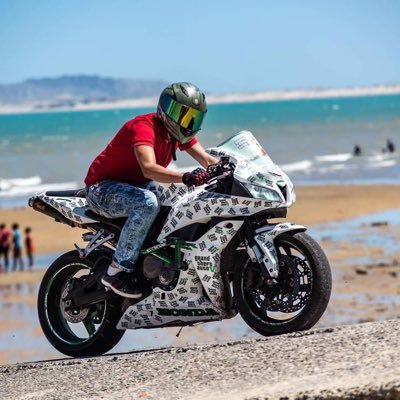 MrSquish0's profile picture. please like & subscribe to my YouTube channel