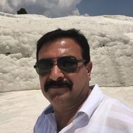 Eğitim çocuğu sevmekle başlar.
Sadelikten daha güzel bir süs,sükuttan daha güzel bir söz, tevazudan daha büyük bir ihtişam yoktur !!!