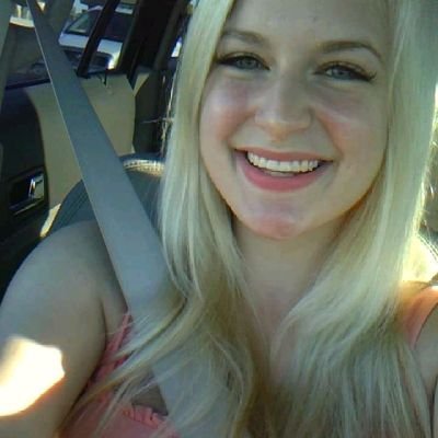 DanielleJeannie's profile picture. Okay