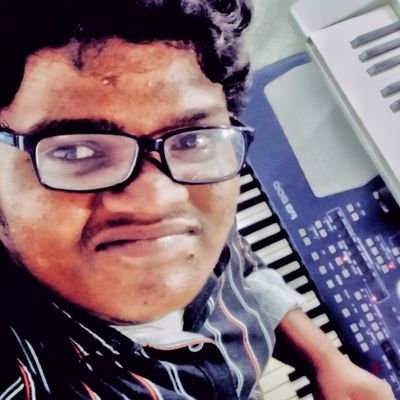 DanyKeyboardist's profile picture. 𝑲𝒆𝒚𝒃𝒐𝒂𝒓𝒅 𝒑𝒍𝒚𝒊𝒏𝒈,𝑺𝒊𝒏𝒈𝒊𝒏𝒈