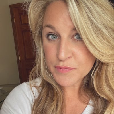 aparisho's profile picture. Good Times, Good Vibes