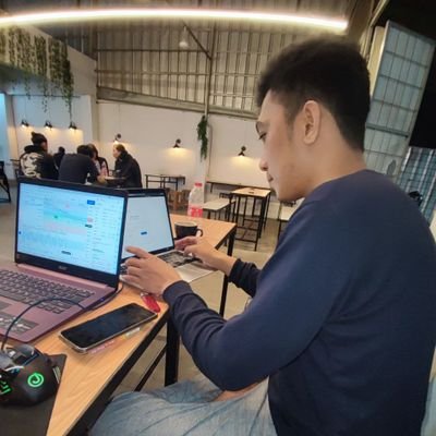 WinChairul's profile picture. 