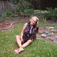 Elizabeth Rose (@be_libbey) 's Twitter Profile