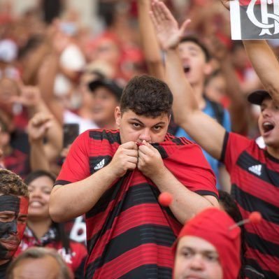 Me chamo César, sou CEO e rubro-negro carioca.