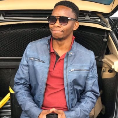 Thabo_WaLe_ManU's profile picture. i behave like a survivor, I've spent time with a talking pig, went down with the titanic, I live like the man in I Am Legend. I have my territory mapped out.