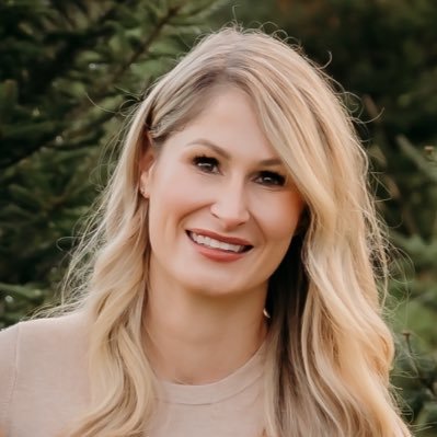 Former TV reporter, anchor and producer. Current communications pro and health care leader.