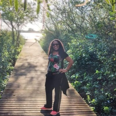 Gisele Bosco 🍞🤖✨🙇🏽♀️ 🧤procuro ser seguidora de Jesus , mulher, mãe, filha, esposa, irmã, amiga, cidadã, um ser humano em busca diária de evolução!